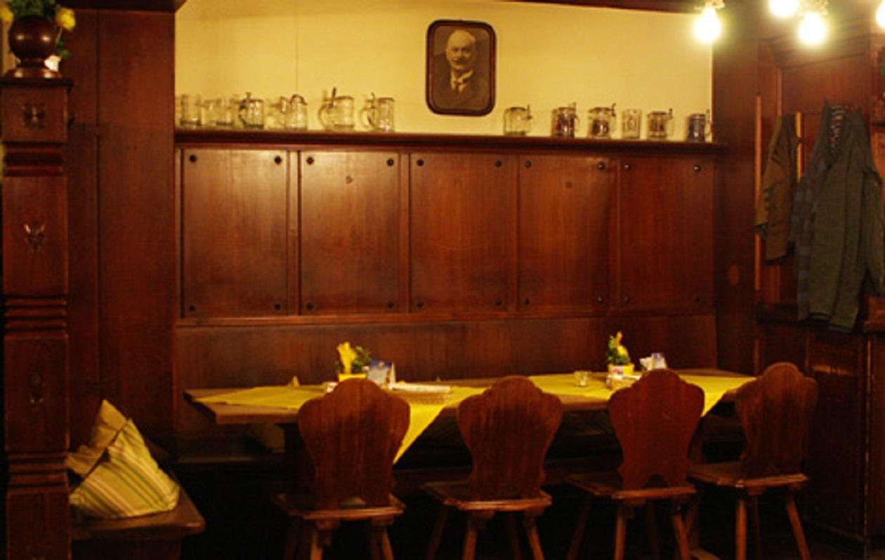 Traditionsgasthof Grüner Baum Bad Staffelstein Dış mekan fotoğraf