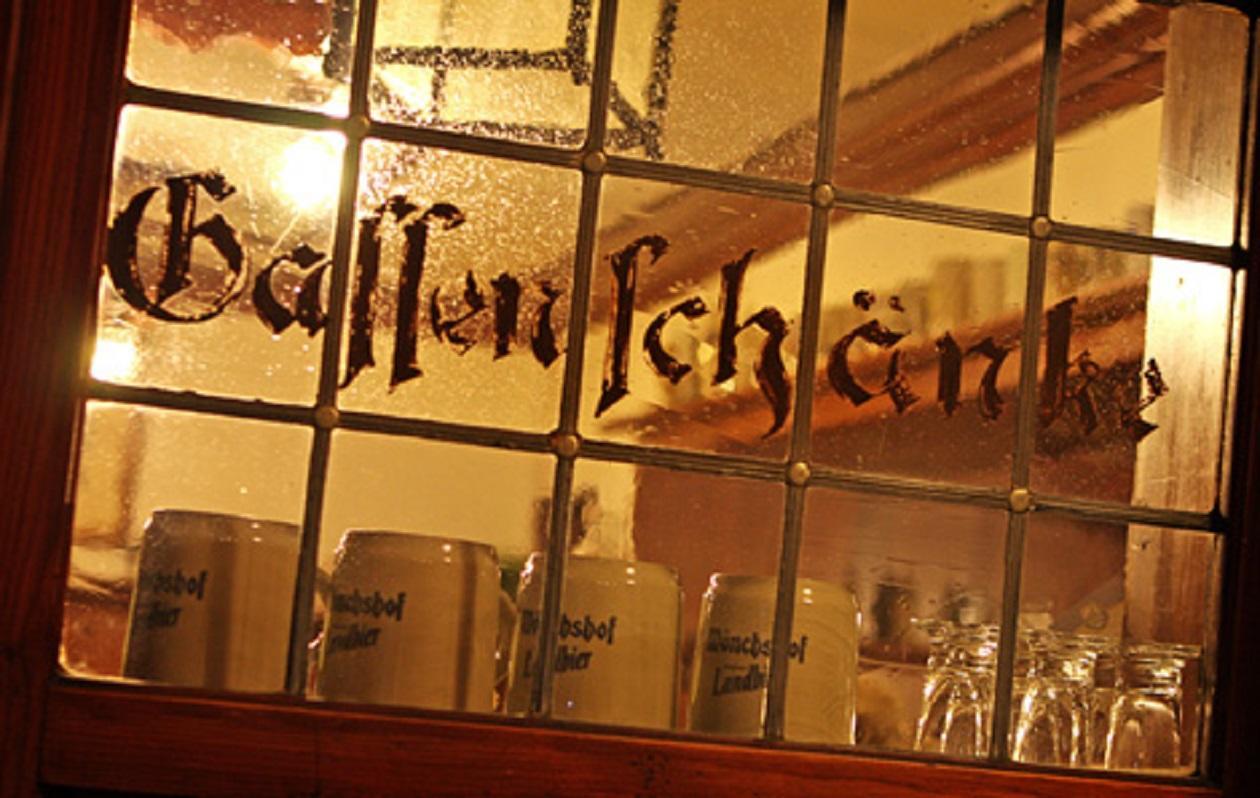 Traditionsgasthof Grüner Baum Bad Staffelstein Dış mekan fotoğraf