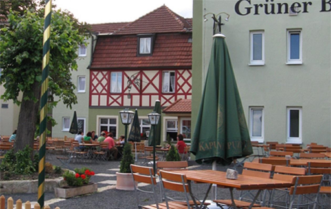 Traditionsgasthof Grüner Baum Bad Staffelstein Dış mekan fotoğraf